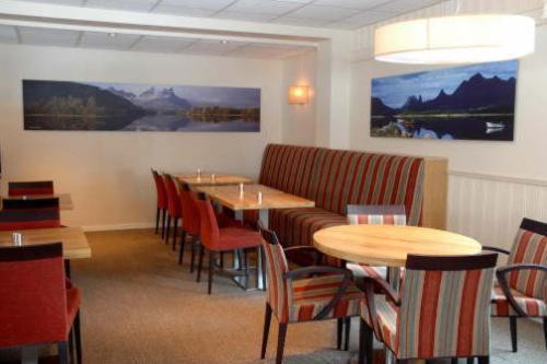 Hamaroy Hotel Innhavet Ngoại thất bức ảnh